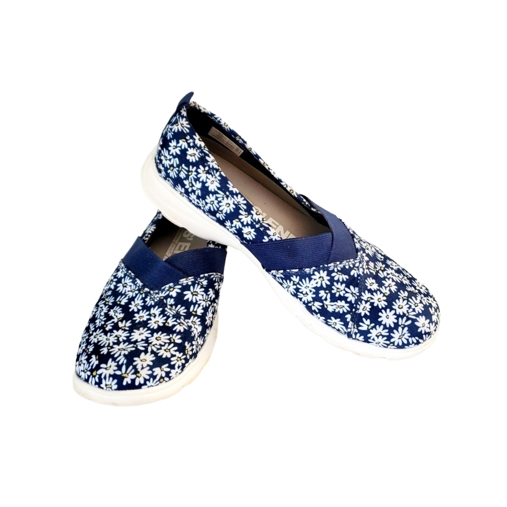 Lands End Navy Daisy Floral Slip on Comfort Shoes Size 7.5